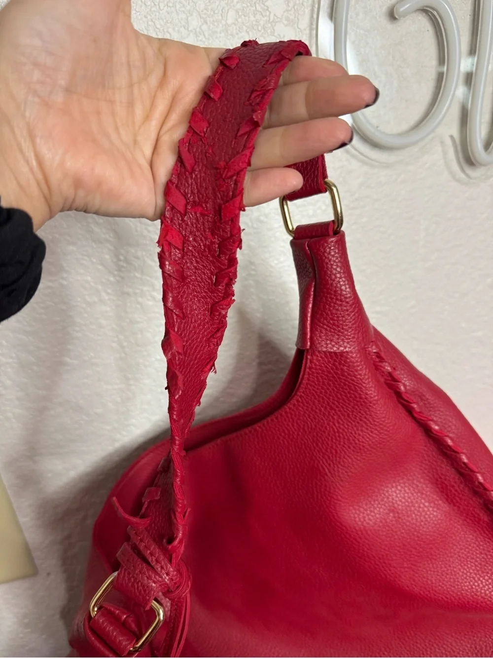 2/for $20 🪩 Fringed Red Pebbled Hobo Shoulder Bag - Mark & Hall